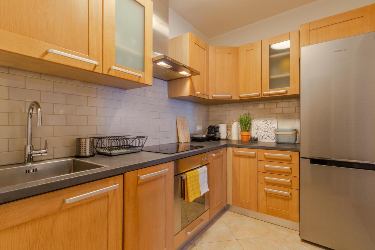 City Garden Apartment Пореч Екстериор снимка